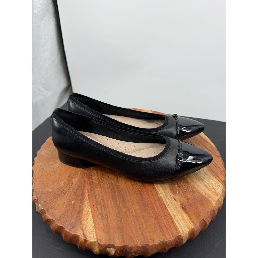 Clarks Natalyn Dusk Pump Women 9 Black Leather Patent‎ Cap Toe Low Block Heel